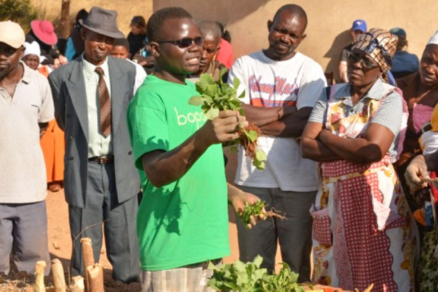 Villages-2-PS900 Produce being demonstrated